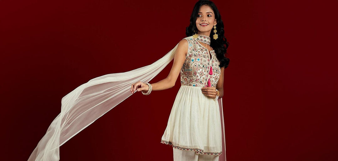 Get Ready To Dazzle With Unique Sangeet Outfit For Bridesmaids - Libas