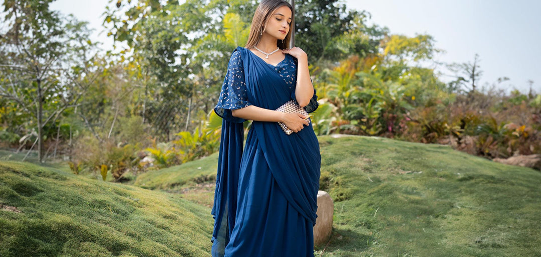 Trending Photoshoot in Saree Ideas For Women - Libas