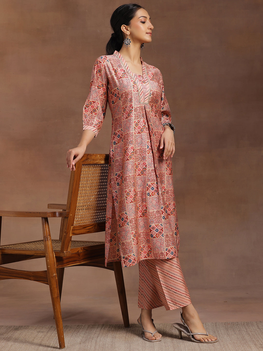  Peach Printed Silk Blend Straight Kurta Set 