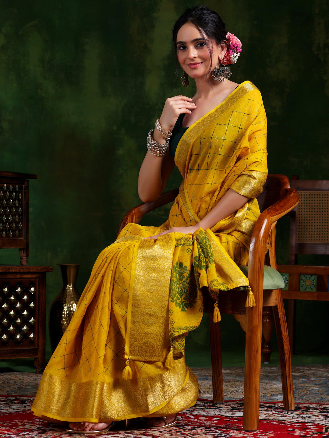 Mustard Printed Silk Blend Saree With Unstitched Blouse Piece - Libas 