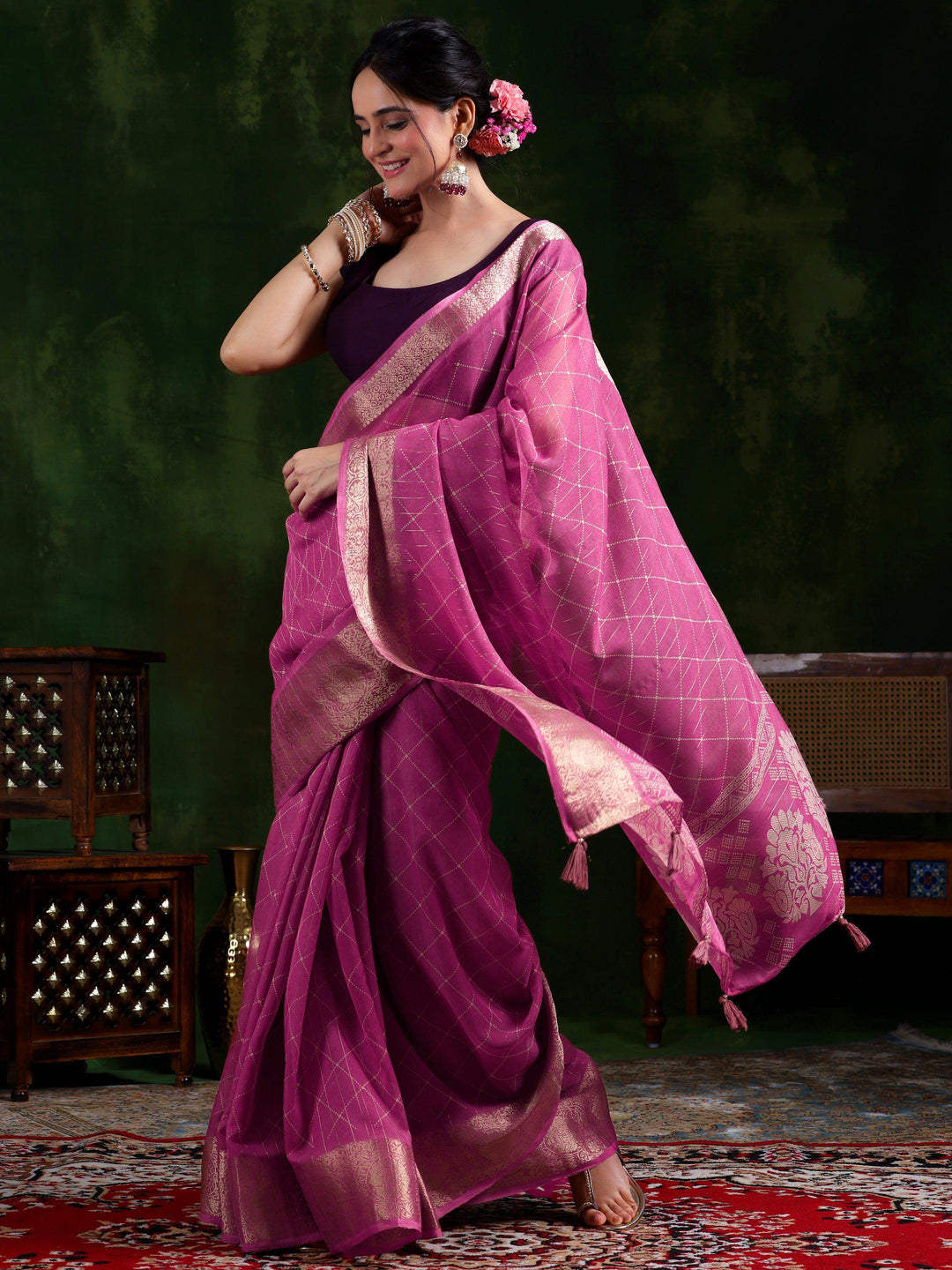 Pink Printed Silk Blend Saree With Unstitched Blouse Piece - Libas