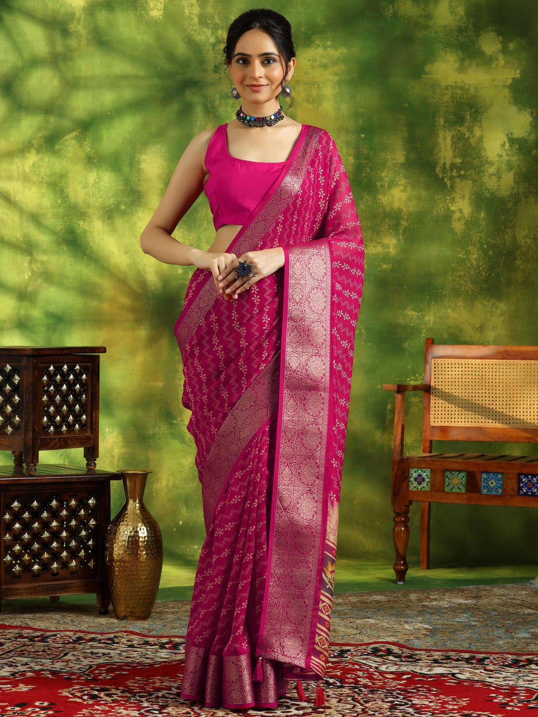 Pink Printed Silk Blend Saree With Unstitched Blouse Piece - Libas