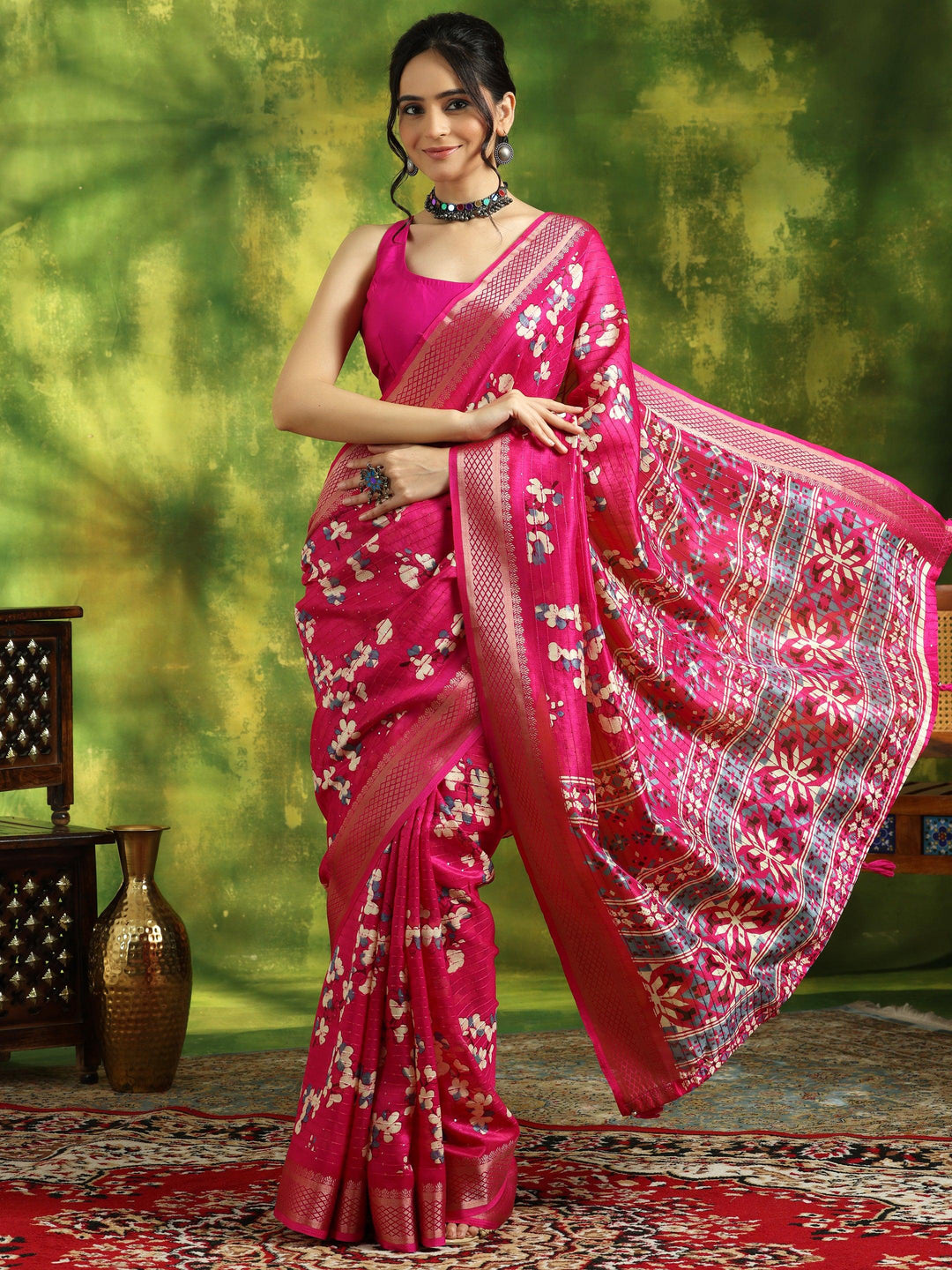 Pink Printed Silk Blend Saree With Unstitched Blouse Piece - Libas 