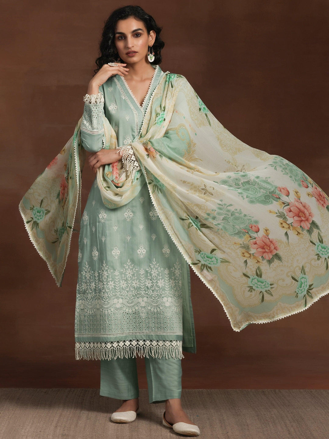 Green Embroidered Silk Blend Straight Suit With Dupatta - Libas 