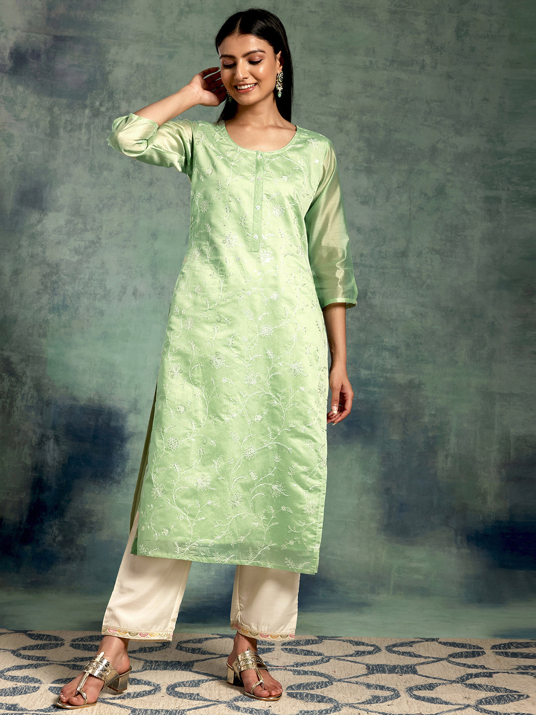  Green Embroidered Chanderi Silk Straight Kurta 