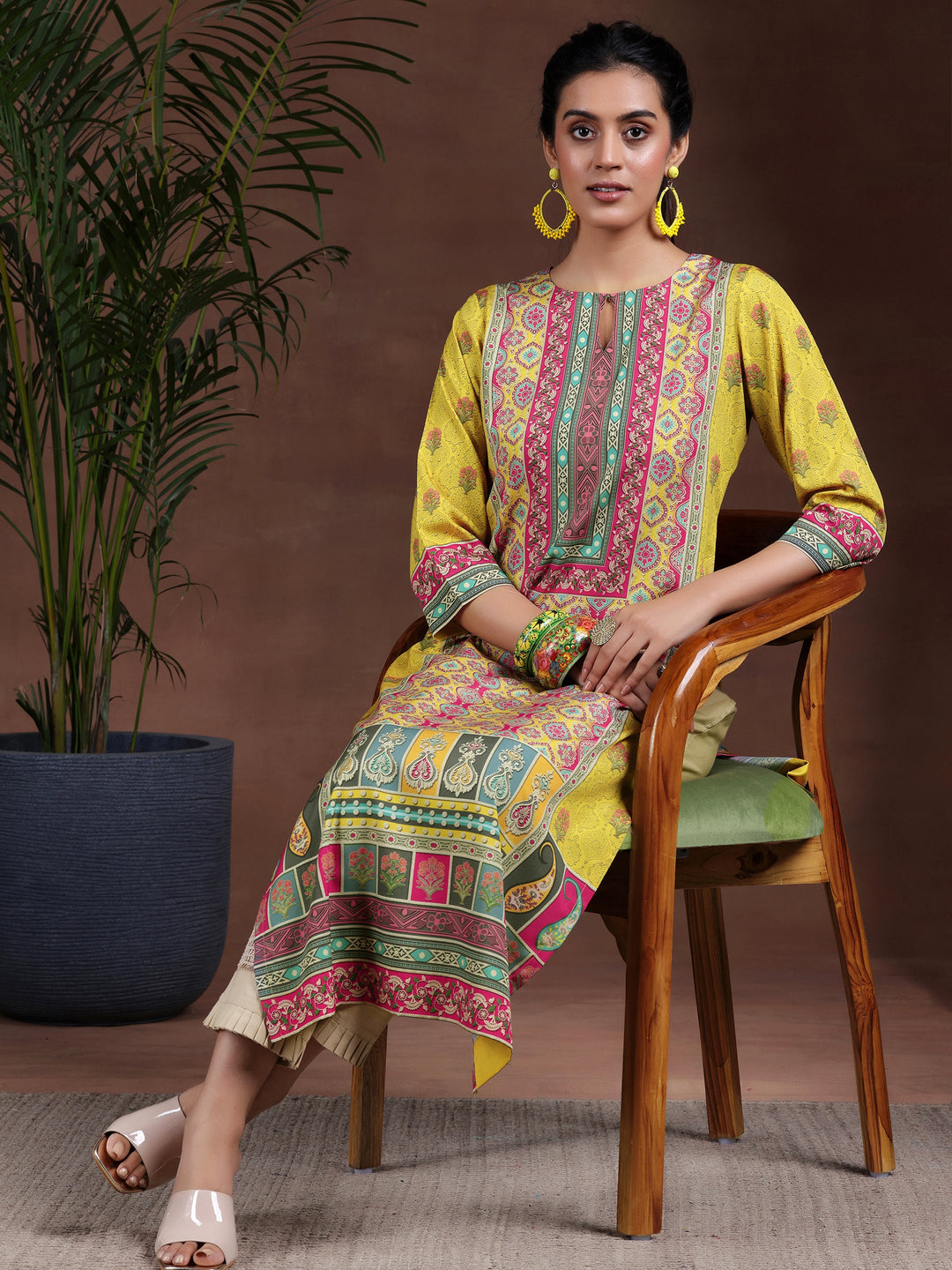  Mustard Printed Crepe Straight Kurta 