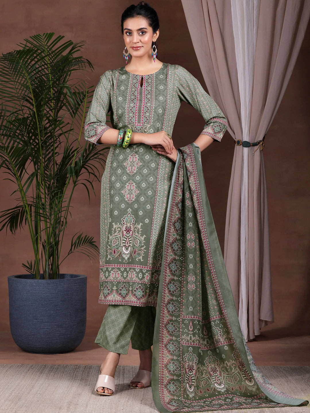 Grey Printed Poly Crepe Straight Suit With Dupatta