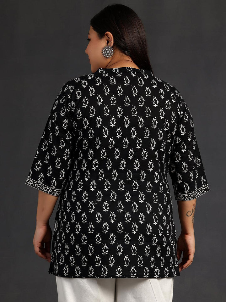 Plus Size Black Printed Cotton Straight Kurti - Libas