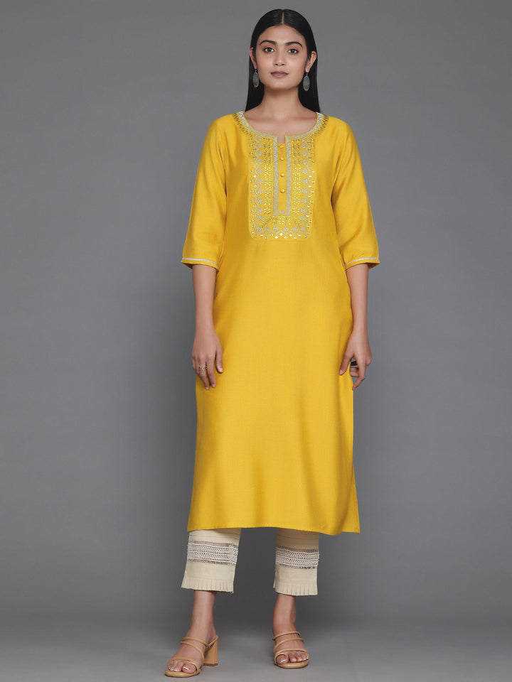 Yellow Yoke Design Silk Straight Kurta - Libas