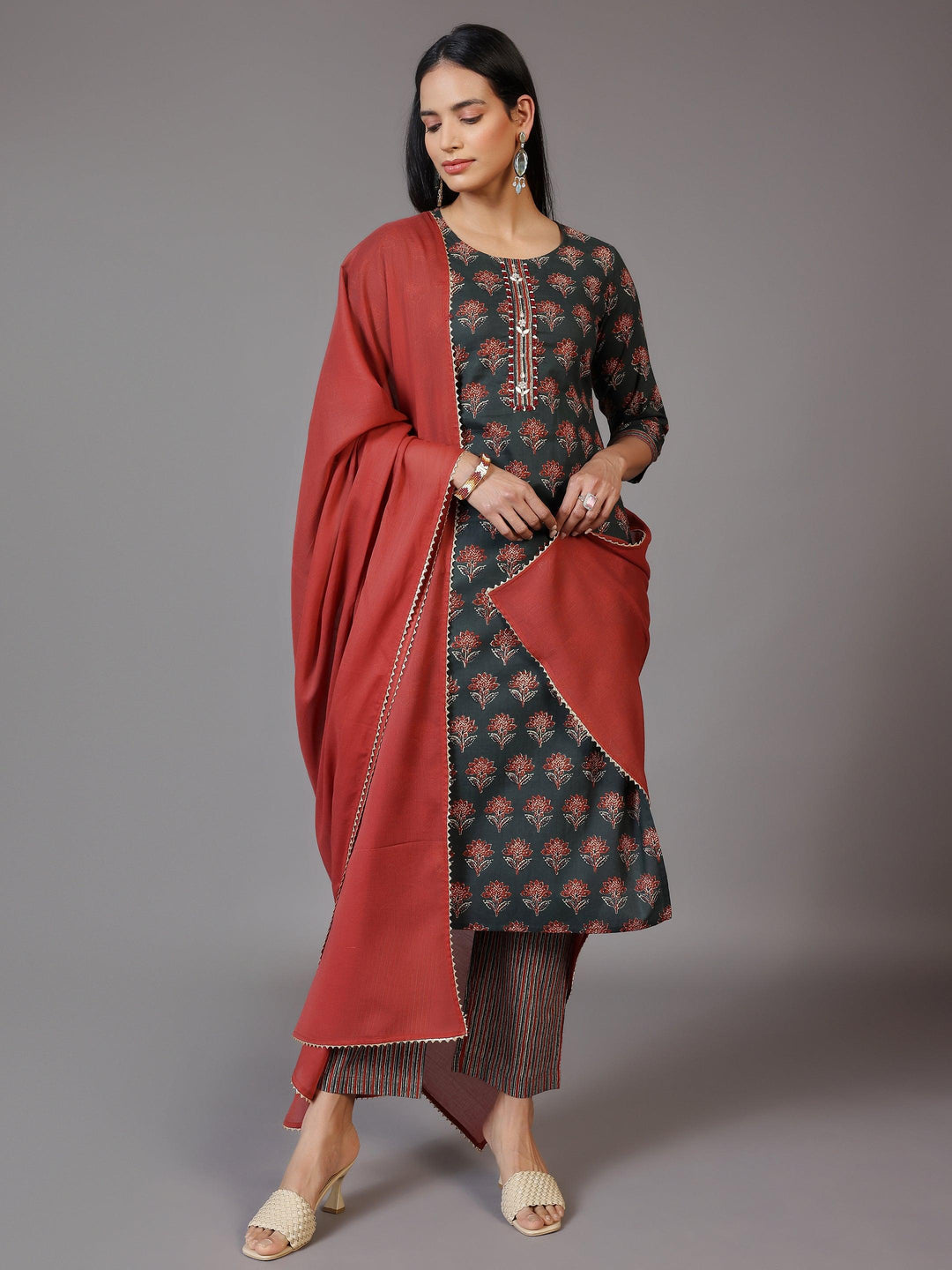 Green Printed Cotton Straight Suit With Dupatta - Libas