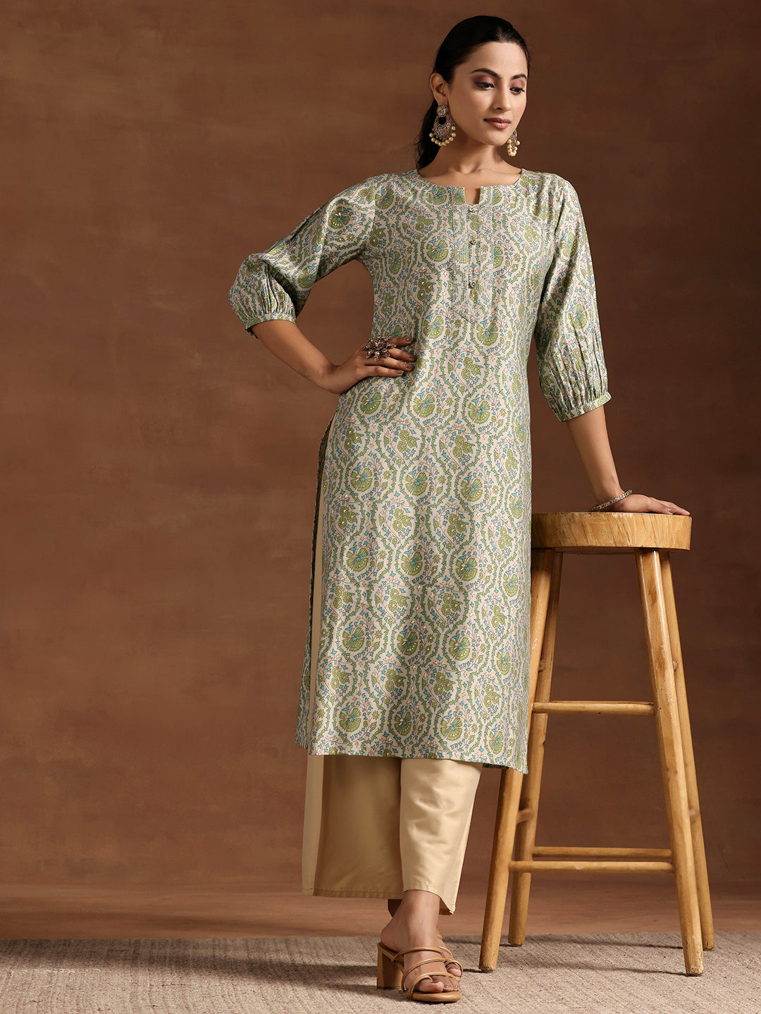  Green Printed Silk Straight Kurta 