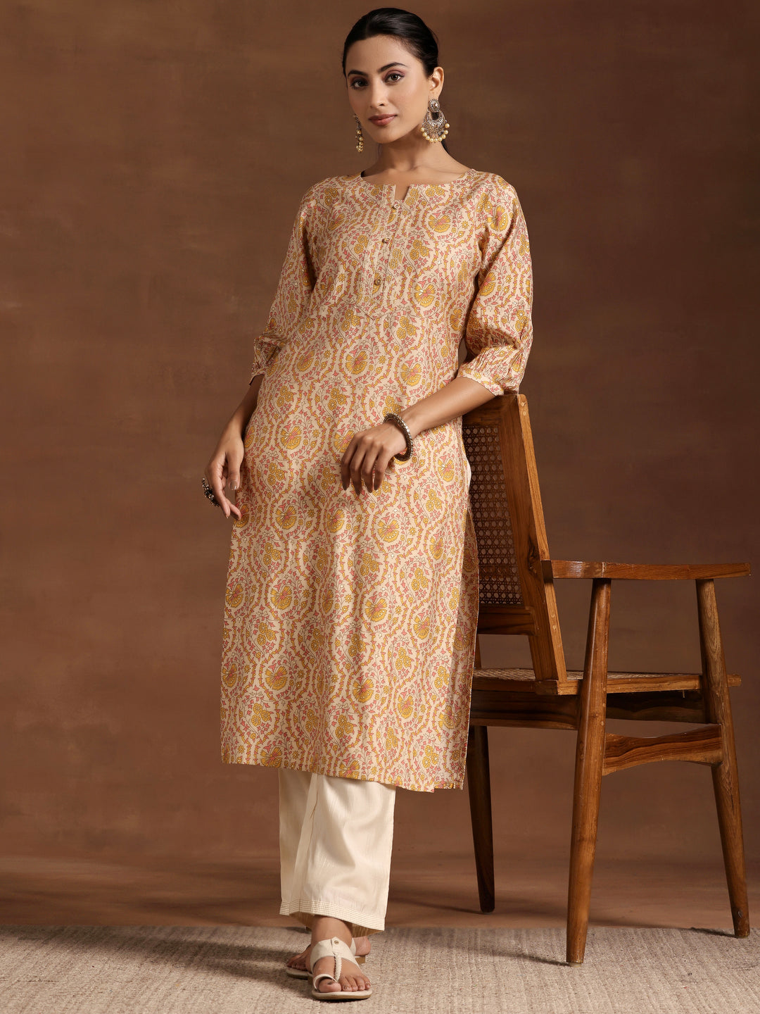  Yellow Printed Silk Straight Kurta 