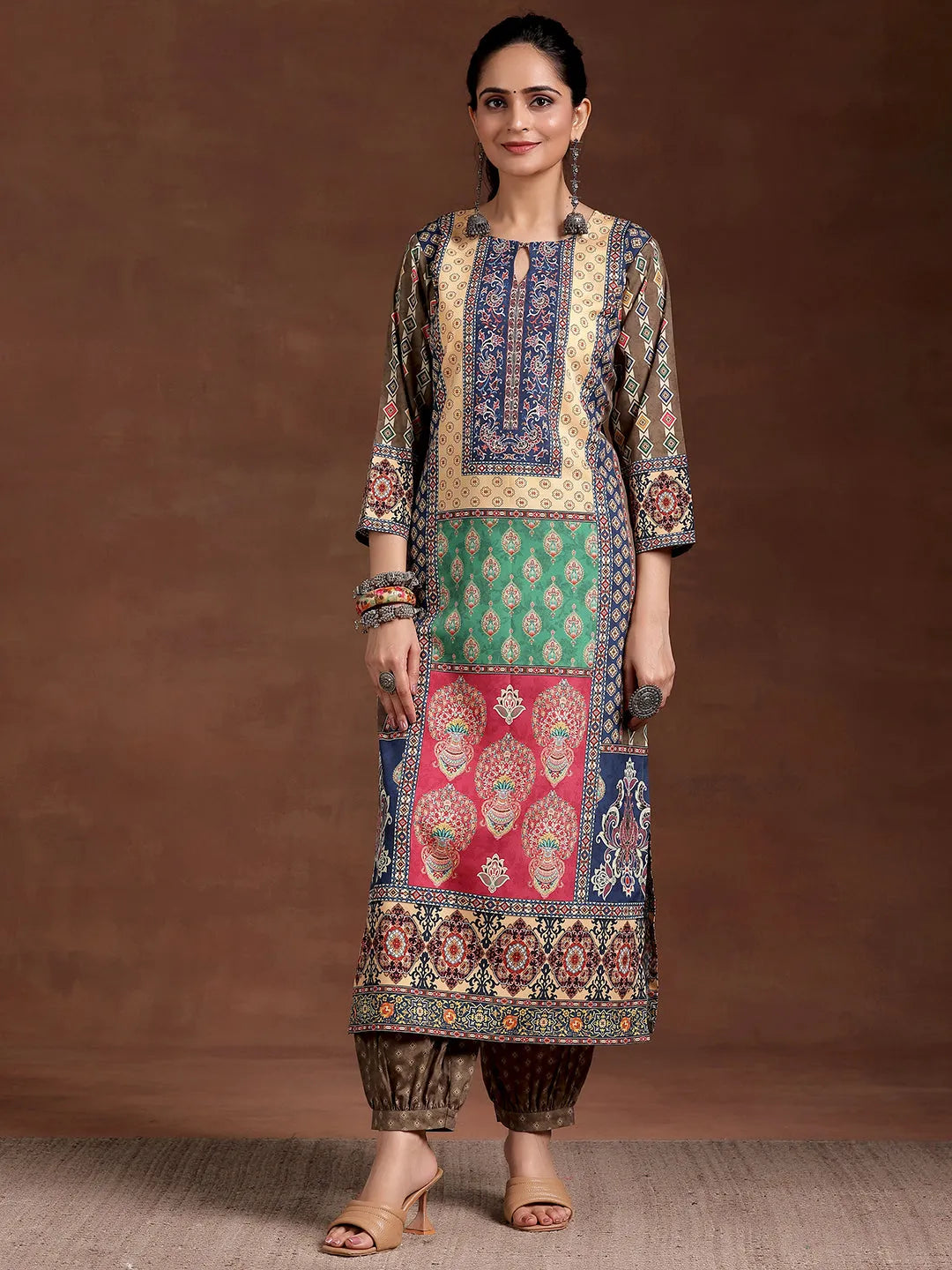  Multi Printed Crepe Straight Kurta 