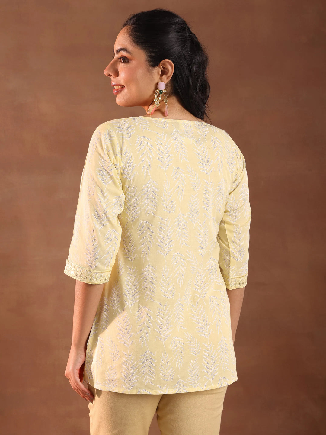  Yellow Printed Straight Cotton Kurti 