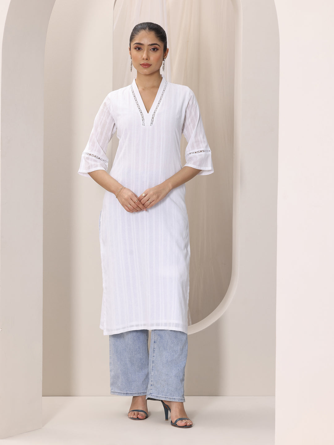  White Printed Cotton Straight Kurta 