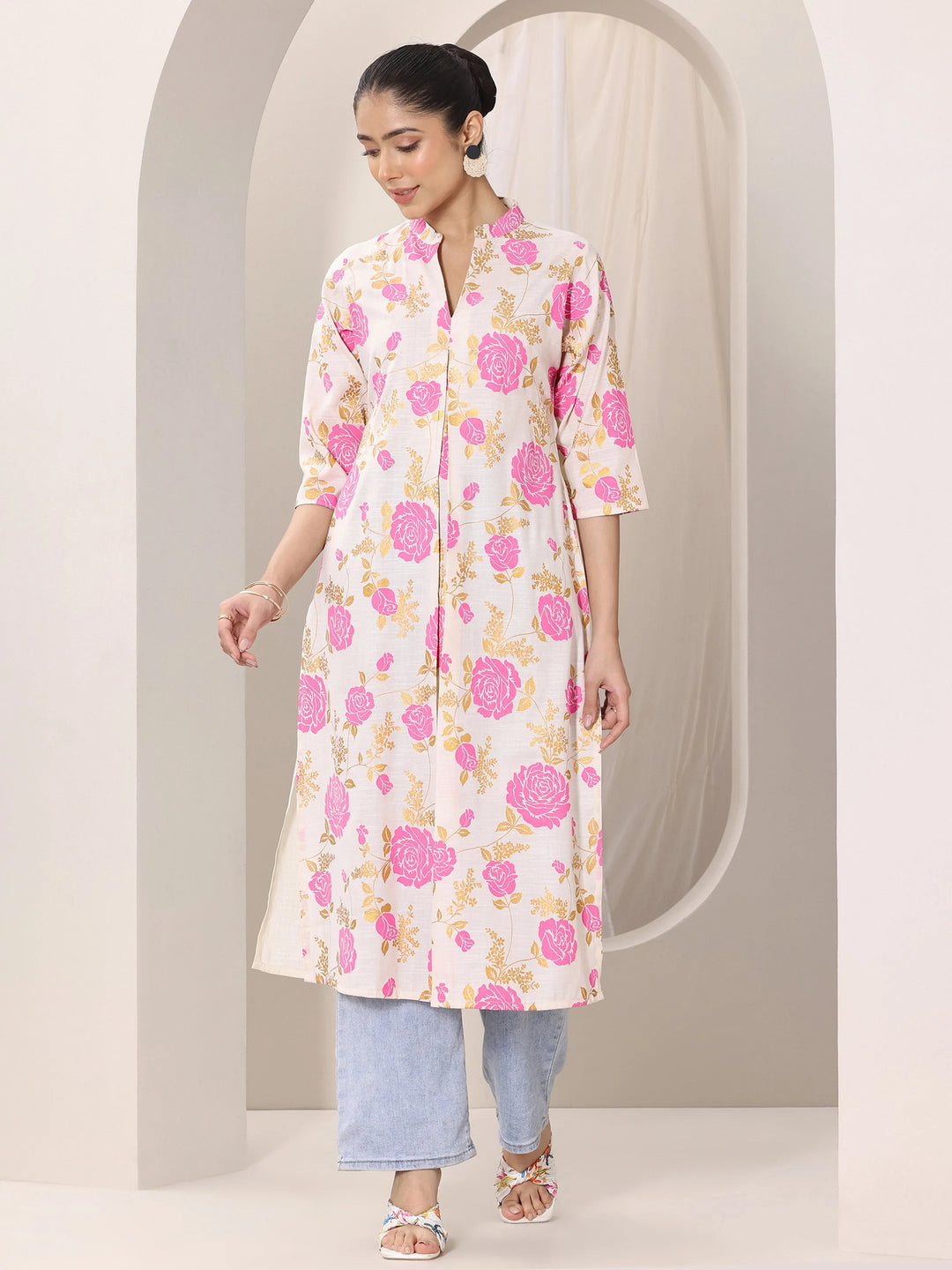  Pink Printed Cotton Blend Straight Kurta 