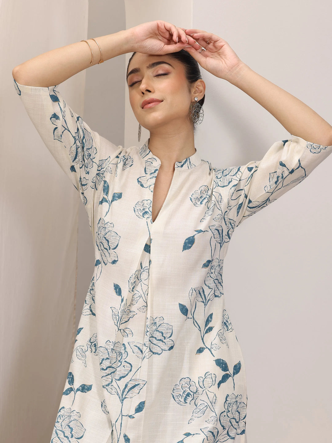  Blue Printed Cotton Blend Straight Kurta 