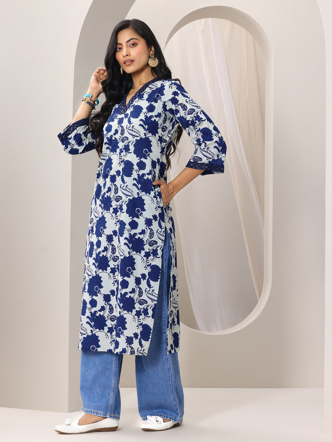  Indigo Printed Cotton Straight Kurta 