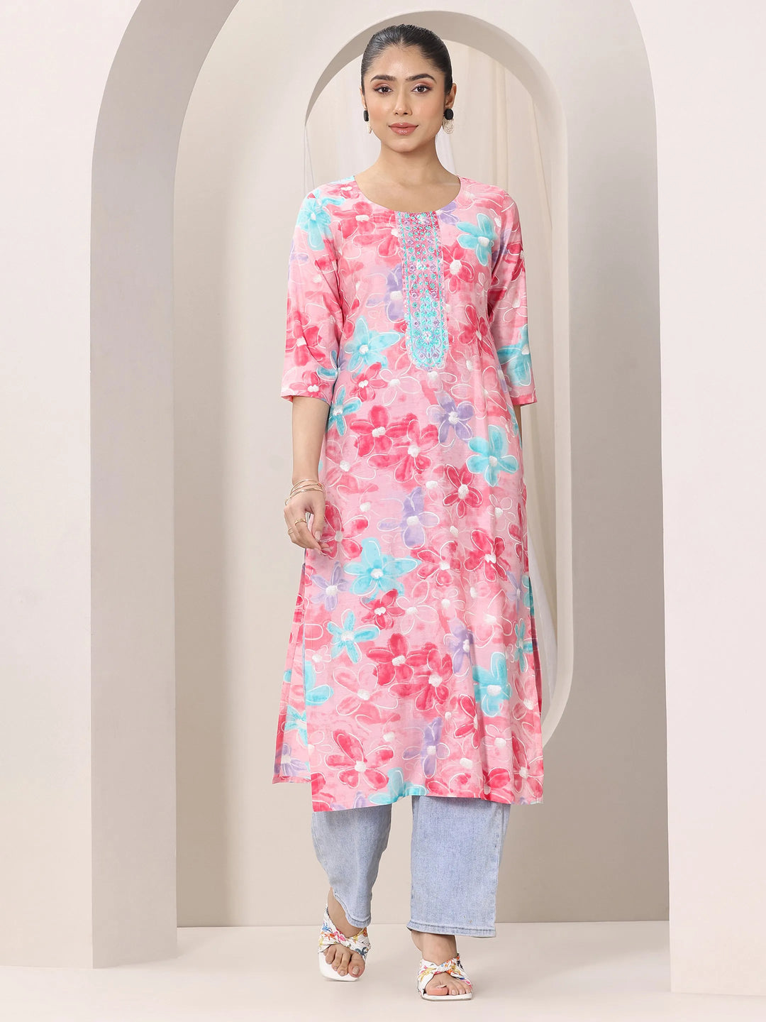  Pink Printed Silk Blend Straight Kurta 