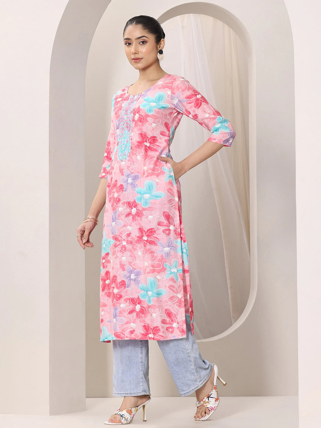  Pink Printed Silk Blend Straight Kurta 