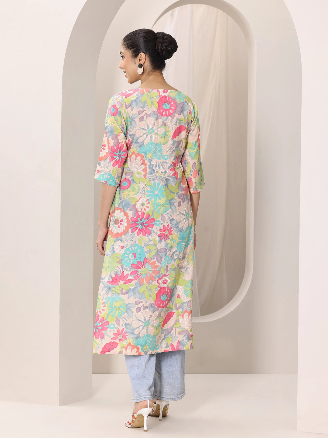  Multi Printed Silk Blend Straight Kurta 