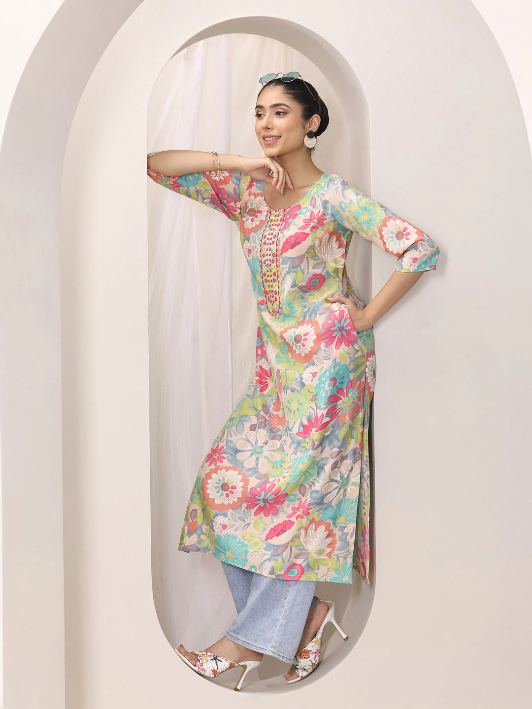  Multi Printed Silk Blend Straight Kurta 