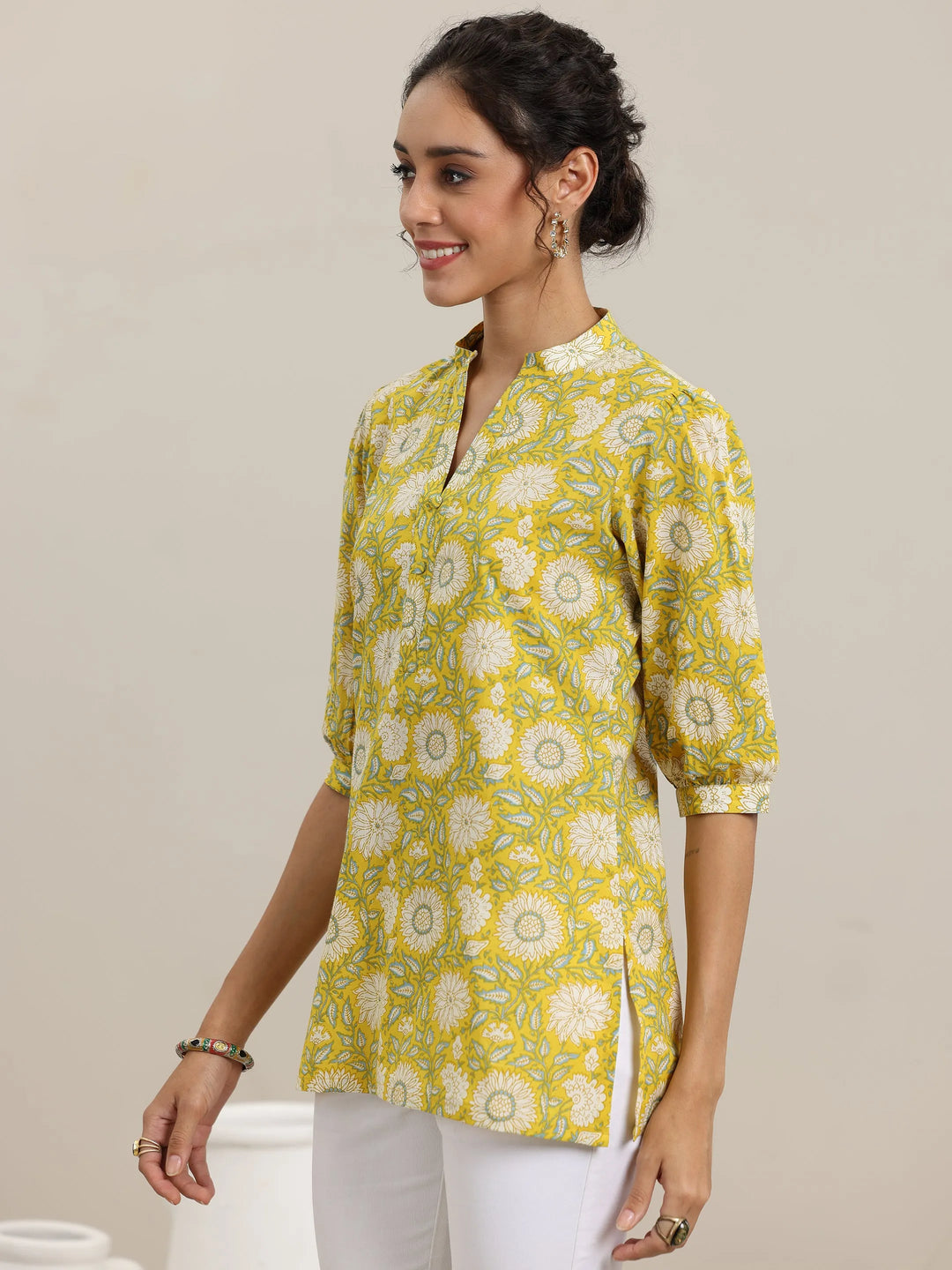  Yellow Printed Cotton Straight Short Kurti 