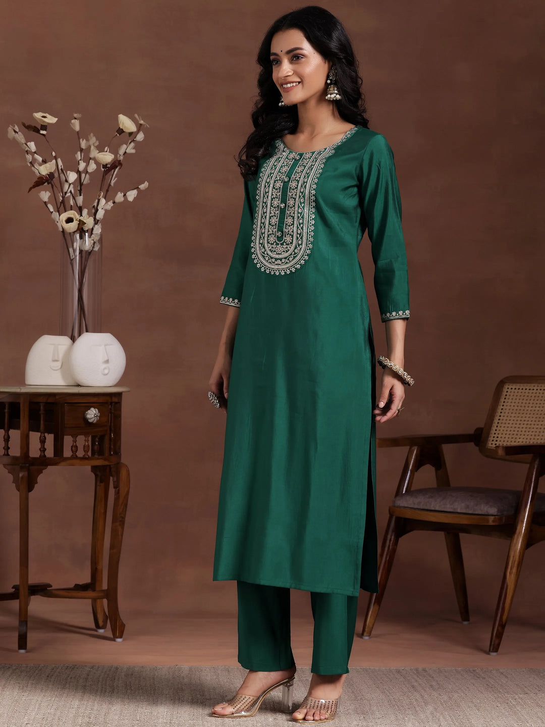  Green Yoke Design Silk Blend Straight Suit With Dupatta 