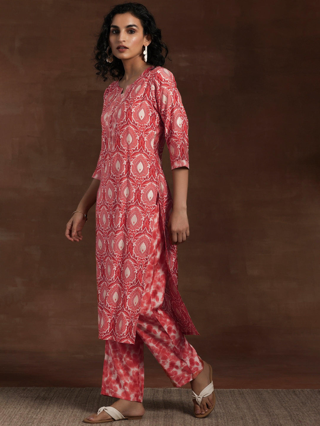 Peach Printed Silk Blend Straight Kurta Set - Libas