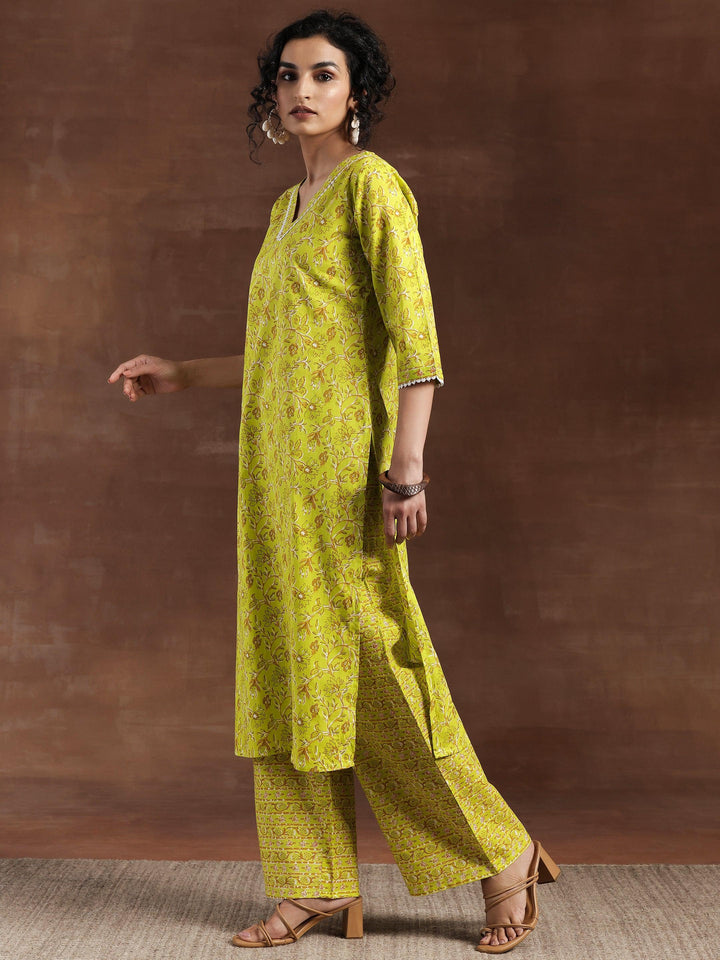 Green Printed Cotton Straight Suit With Dupatta - Libas