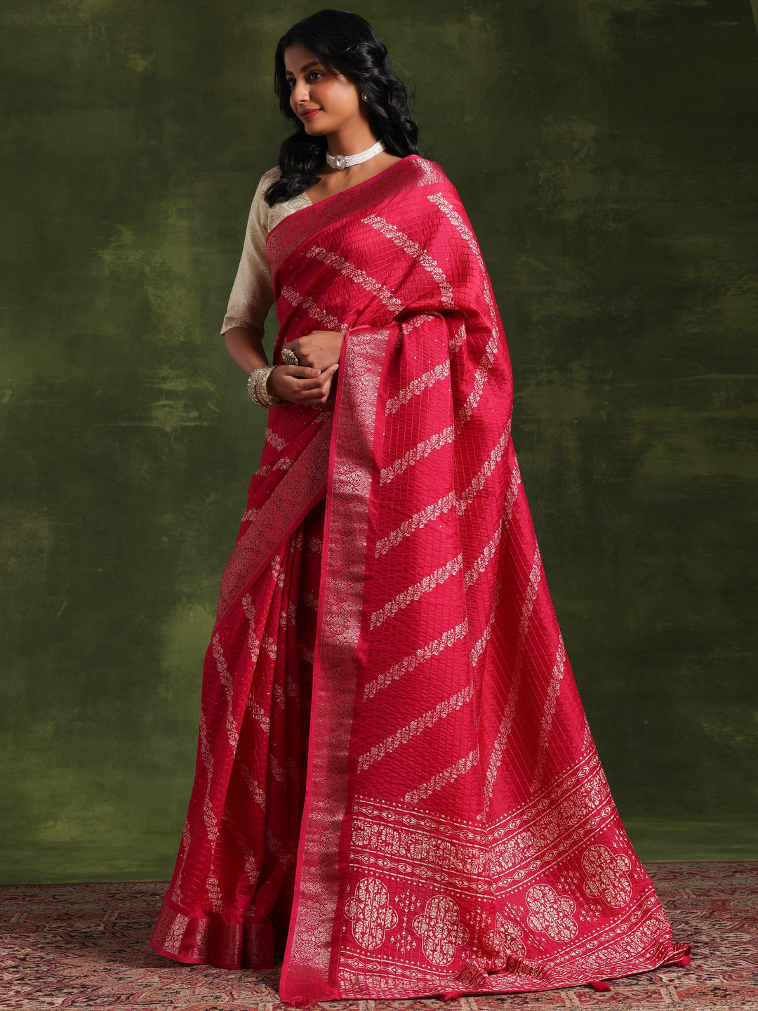 Pink Printed Silk Blend Saree With Unstitched Blouse Piece - Libas 