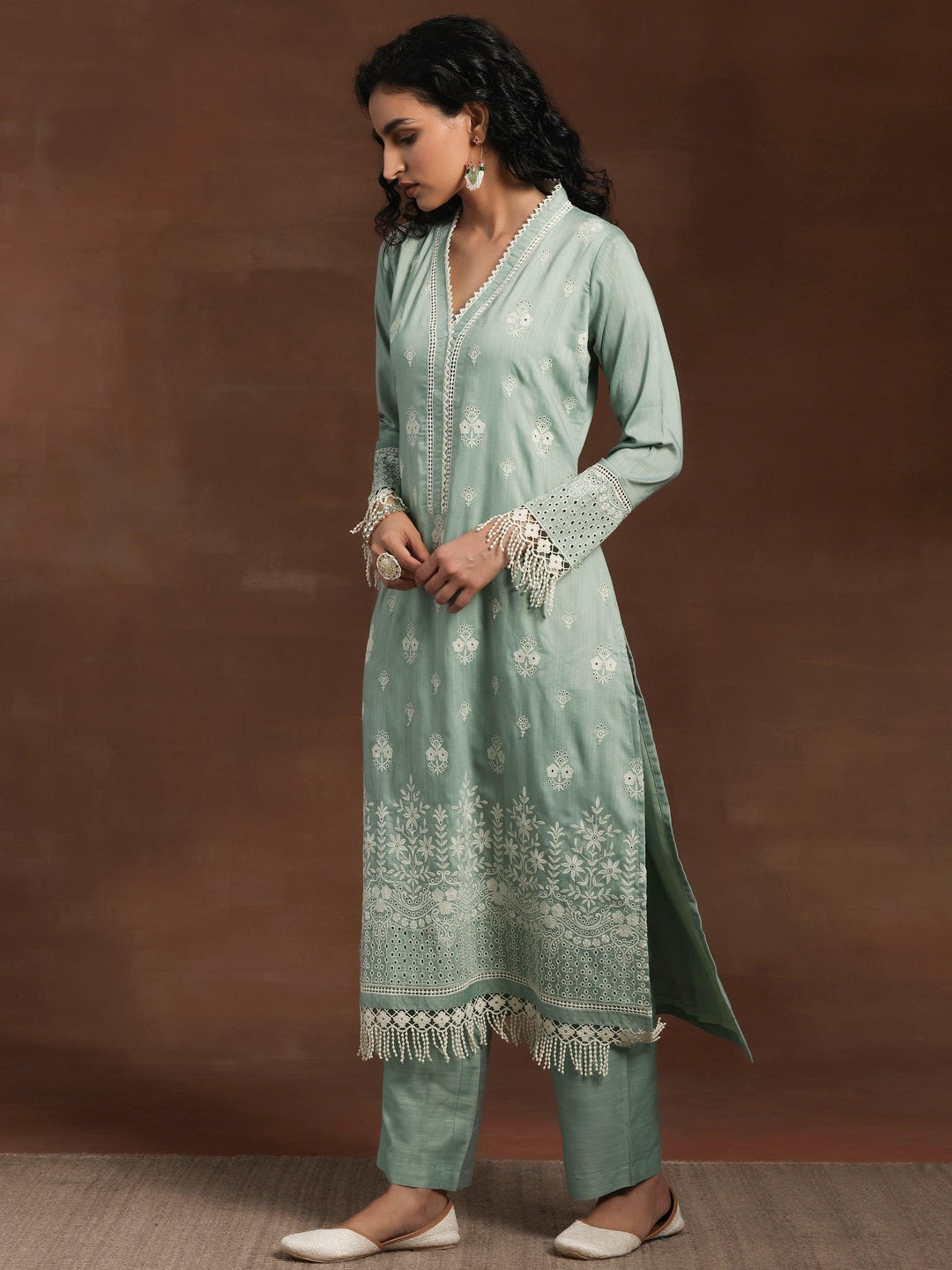 Green Embroidered Silk Blend Straight Suit With Dupatta - Libas 