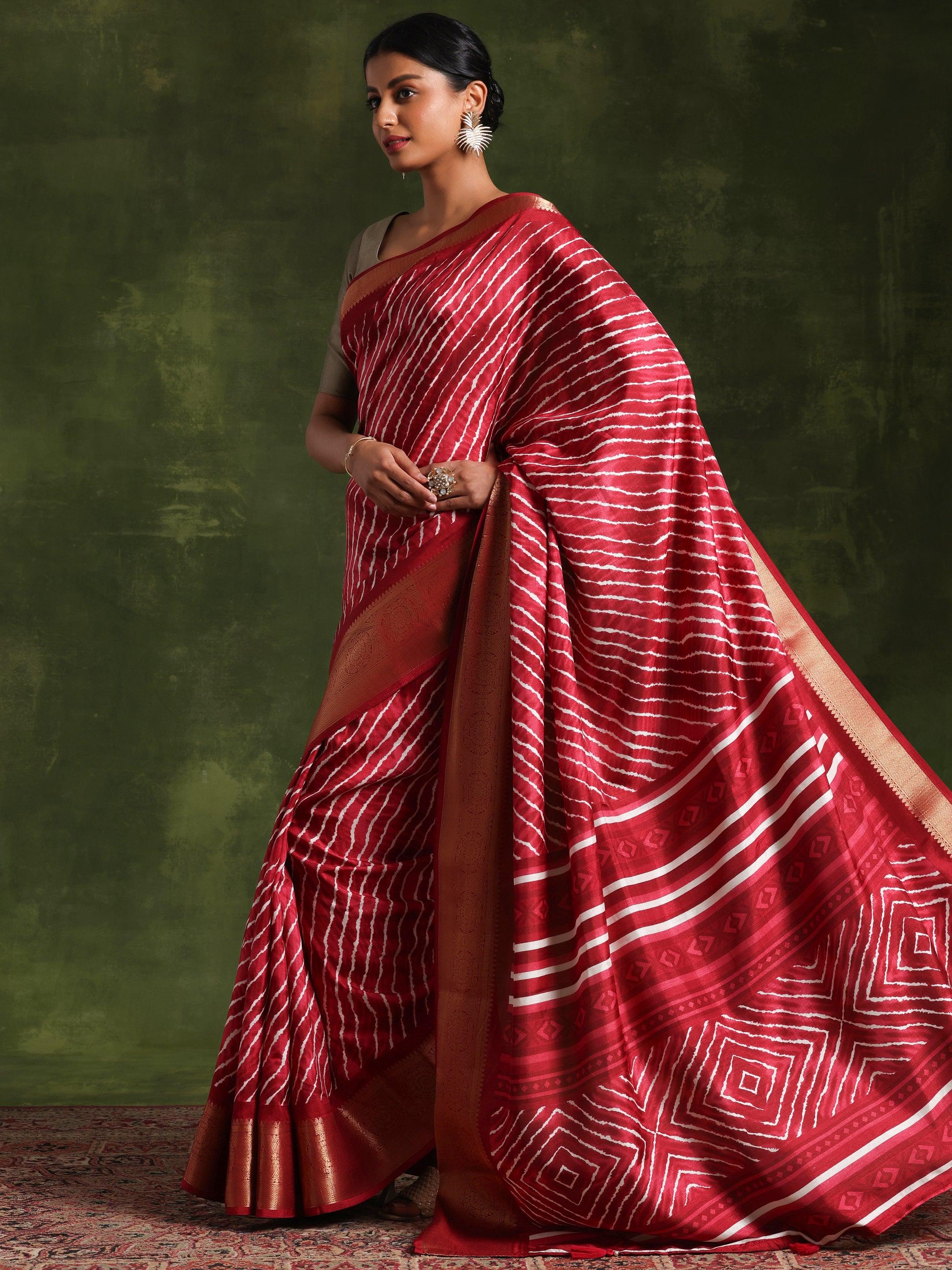 Maroon Printed Silk Blend Saree With Unstitched Blouse Piece