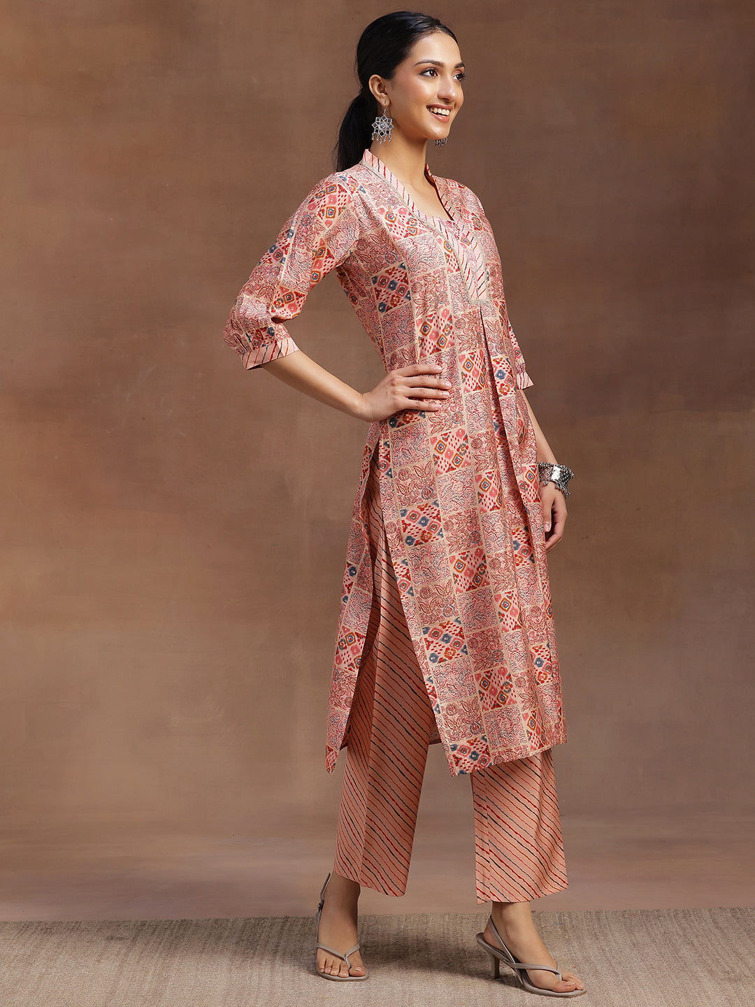  Peach Printed Silk Blend Straight Kurta Set 