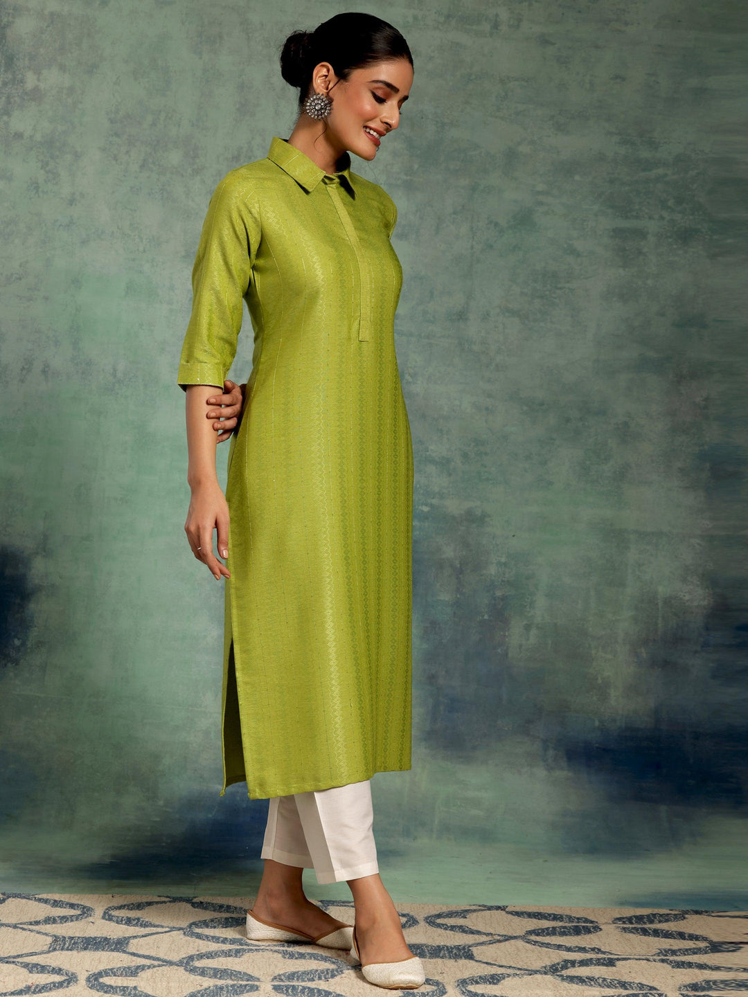 Green Woven Design Cotton Straight Kurta - Libas