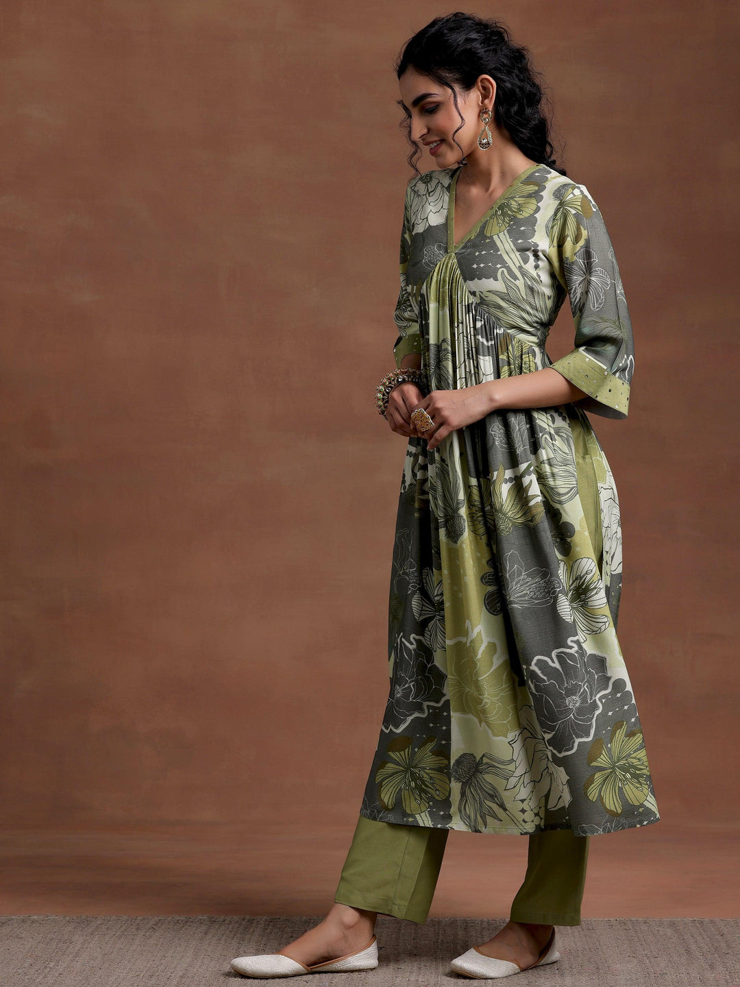 Green Printed Rayon A-Line Kurta With Trousers - Libas