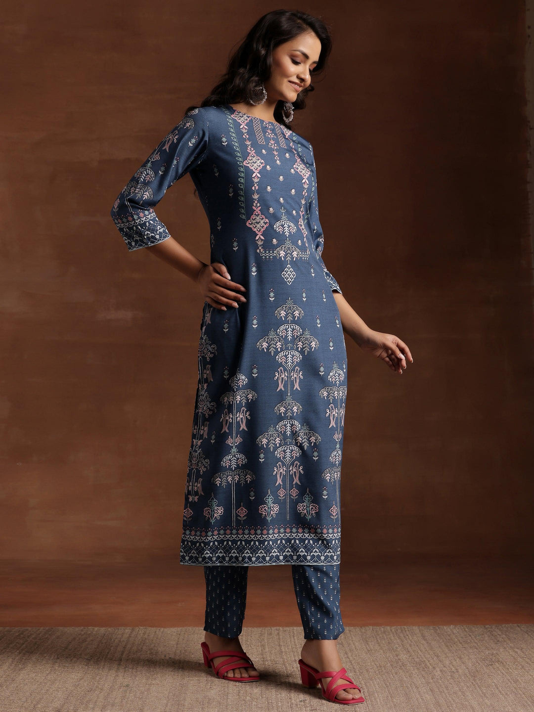 Grey Printed Crepe Straight Kurta Set - Libas 