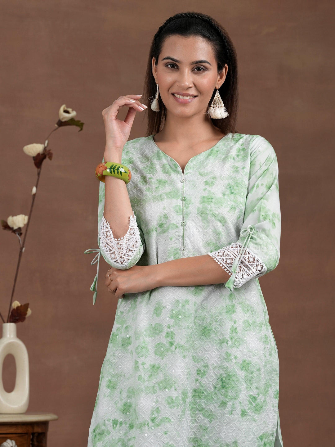 Green Embroidered Cotton Blend Straight Suit With Dupatta - Libas 