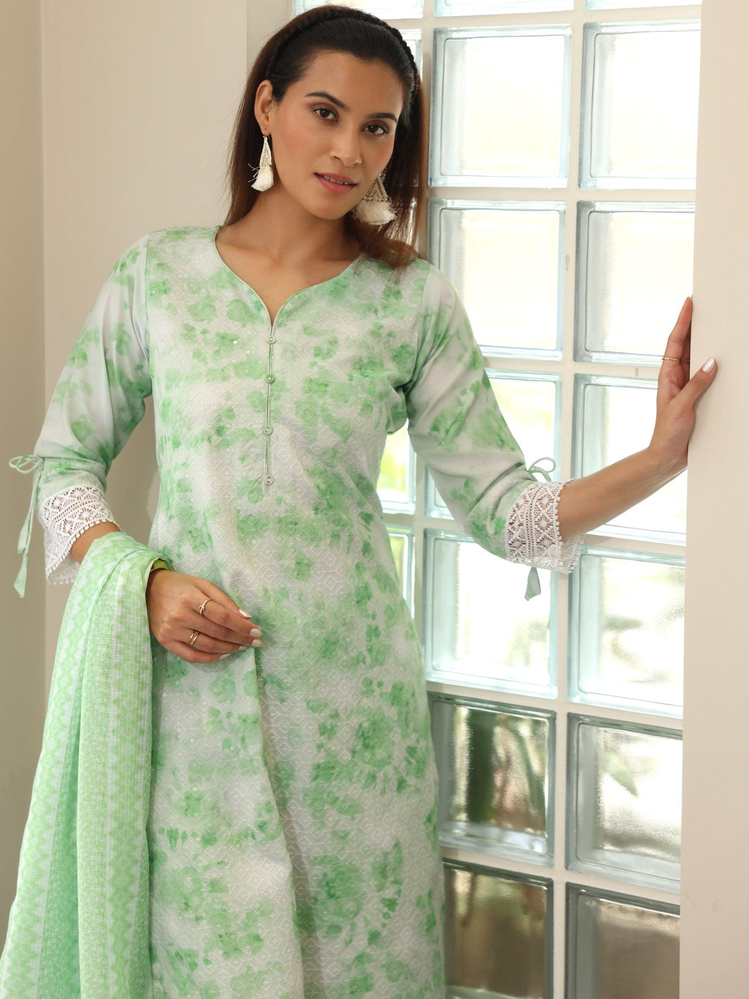 Green Embroidered Cotton Blend Straight Suit With Dupatta - Libas 