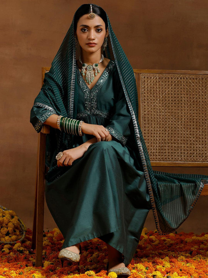 Green Solid Silk Blend A-Line Kurta With Trousers & Dupatta - Libas