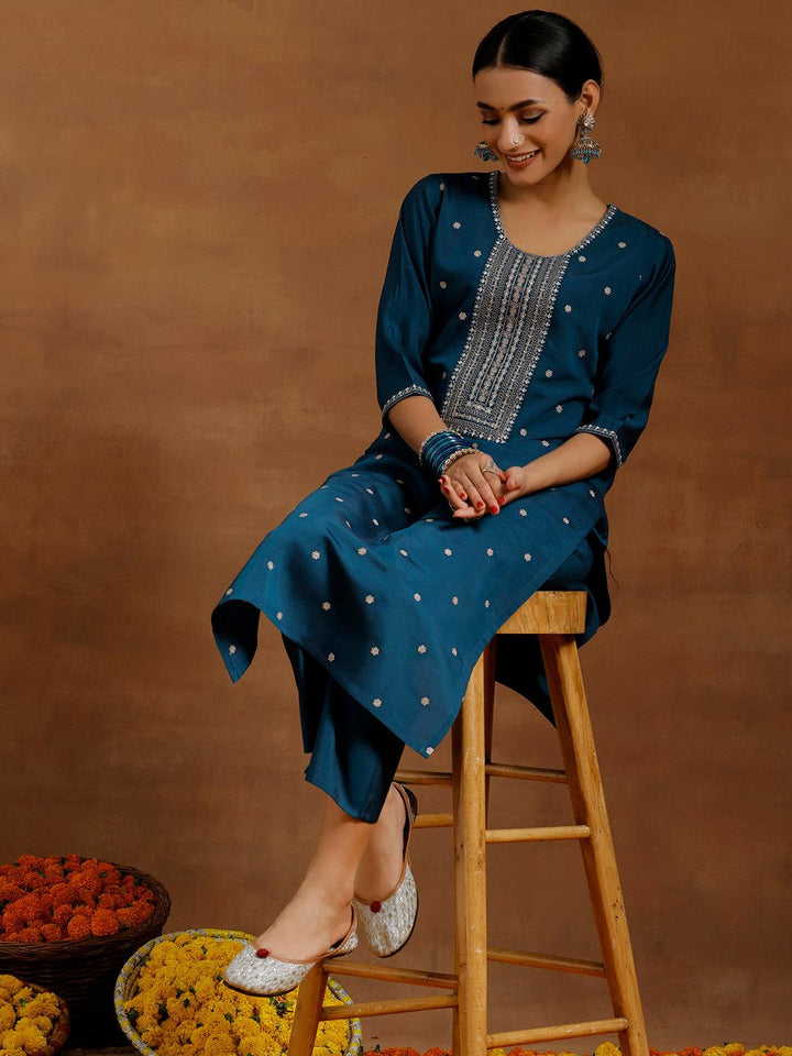 Blue Embroidered Silk Blend Straight Kurta Set - Libas