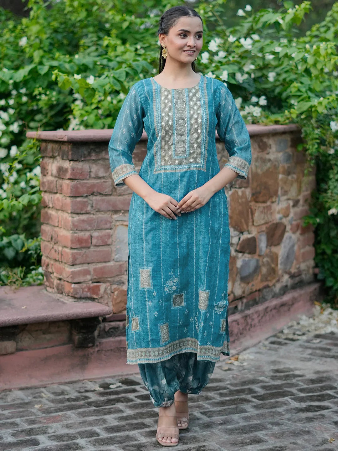 Blue Embellished Chanderi Silk Straight Kurta