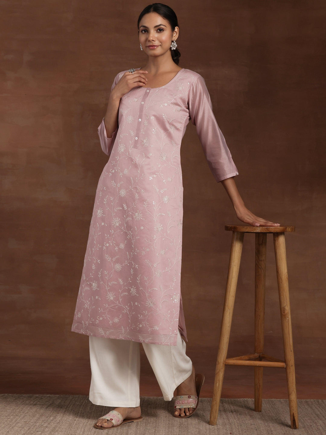 Mauve Embroidered Silk Straight Kurta - Libas