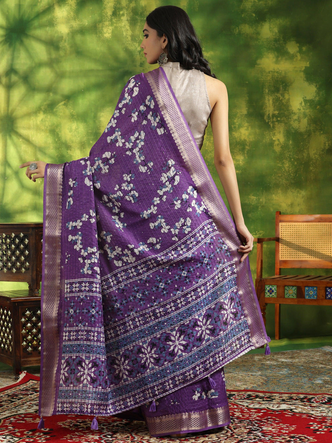 Lavender Printed Silk Blend Saree With Unstitched Blouse Piece - Libas