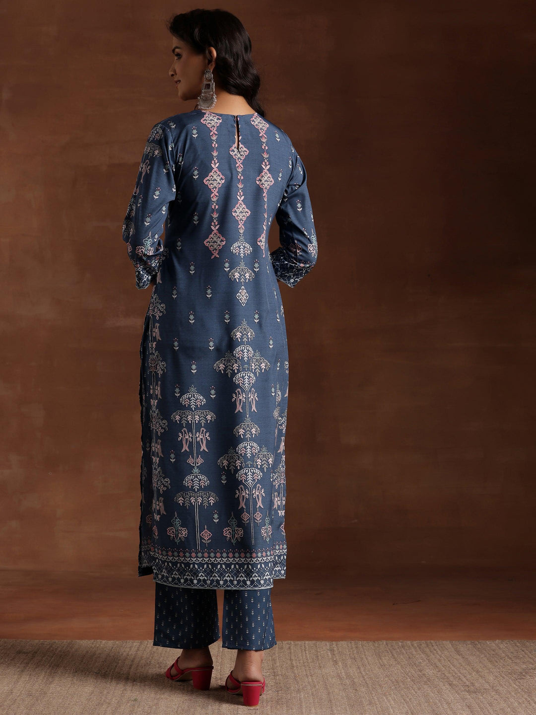 Grey Printed Crepe Straight Kurta Set - Libas 