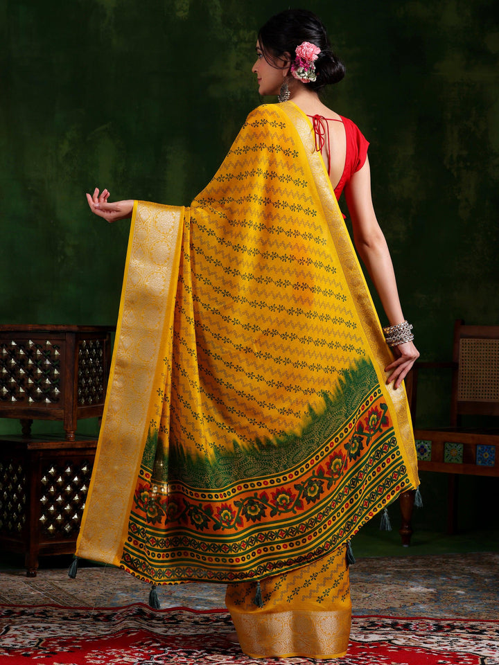 Mustard Printed Silk Blend Saree With Unstitched Blouse Piece - Libas