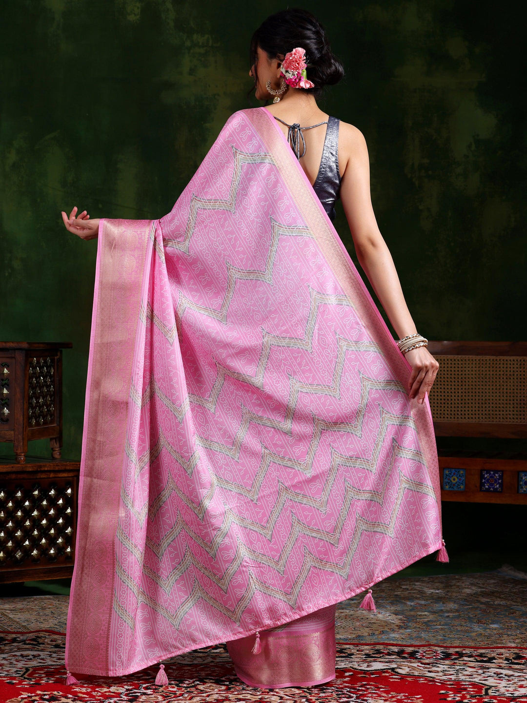 Pink Printed Silk Blend Saree With Unstitched Blouse Piece - Libas 