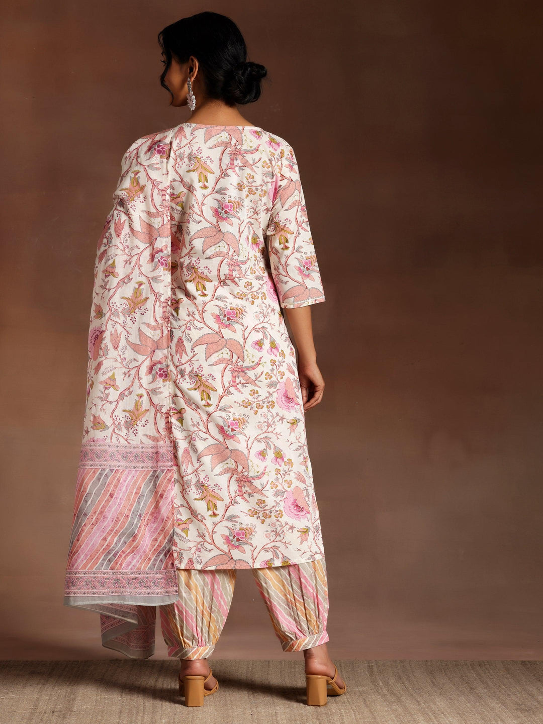 Pink Printed Cotton Straight Suit With Dupatta - Libas 