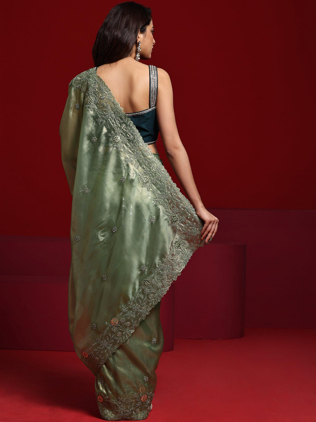 Libas Art Green Embroidered Silk Blend Saree With Unstitched Blouse Piece - Libas