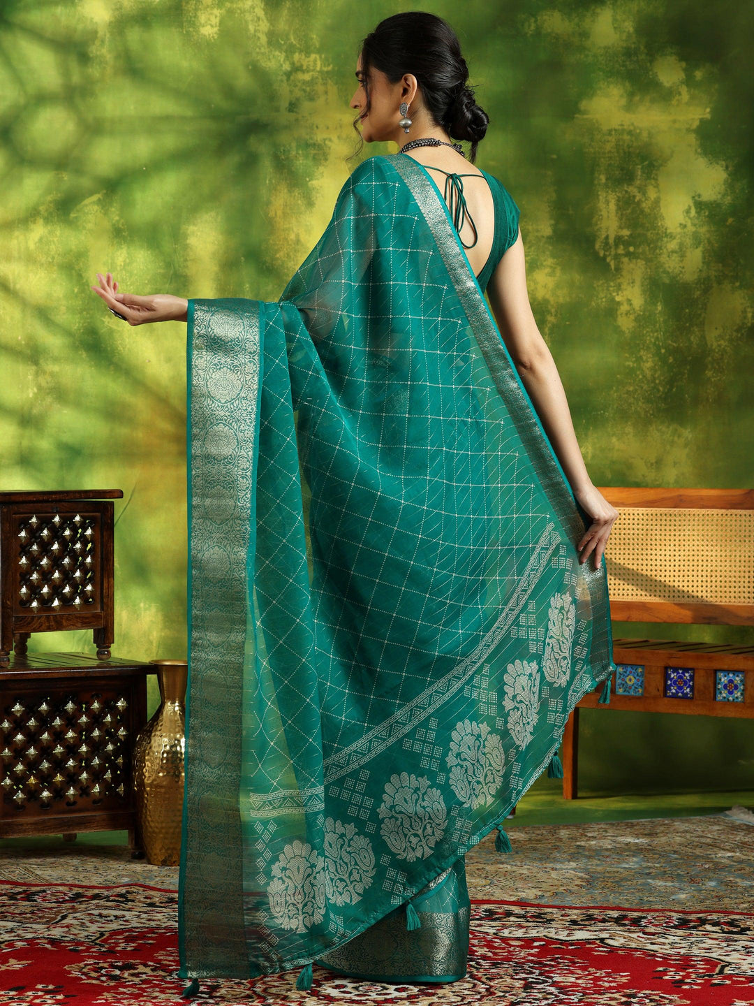 Rama Green Printed Silk Blend Saree With Unstitched Blouse Piece - Libas